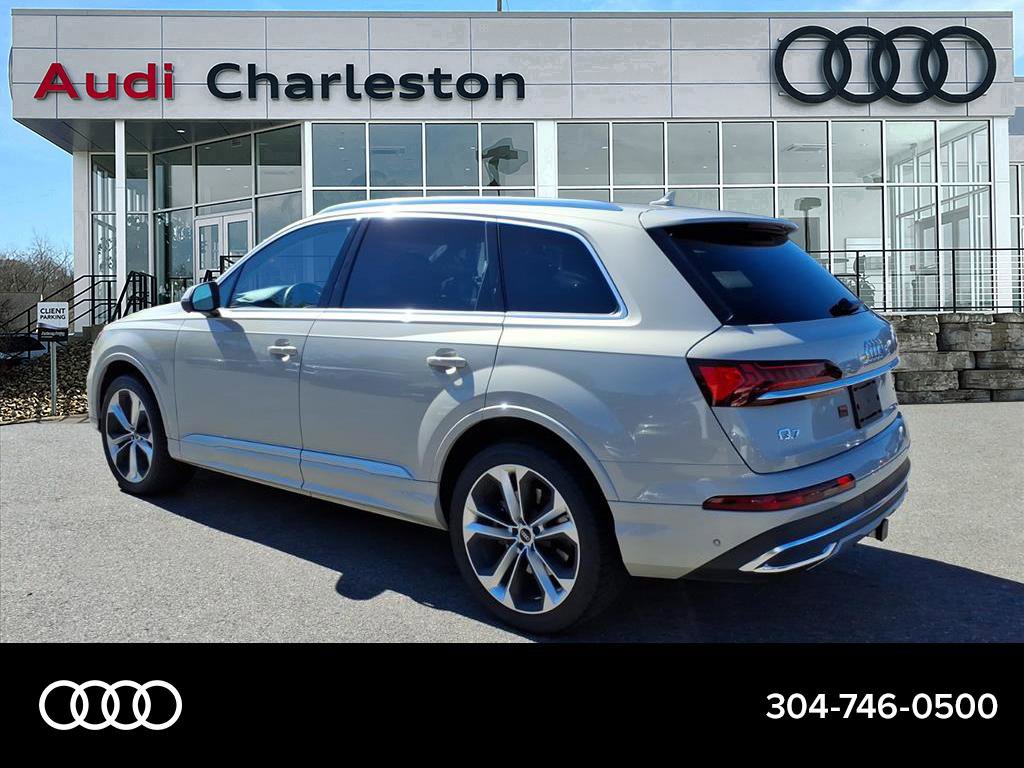 2023 Audi Q7 Premium Plus photo 4