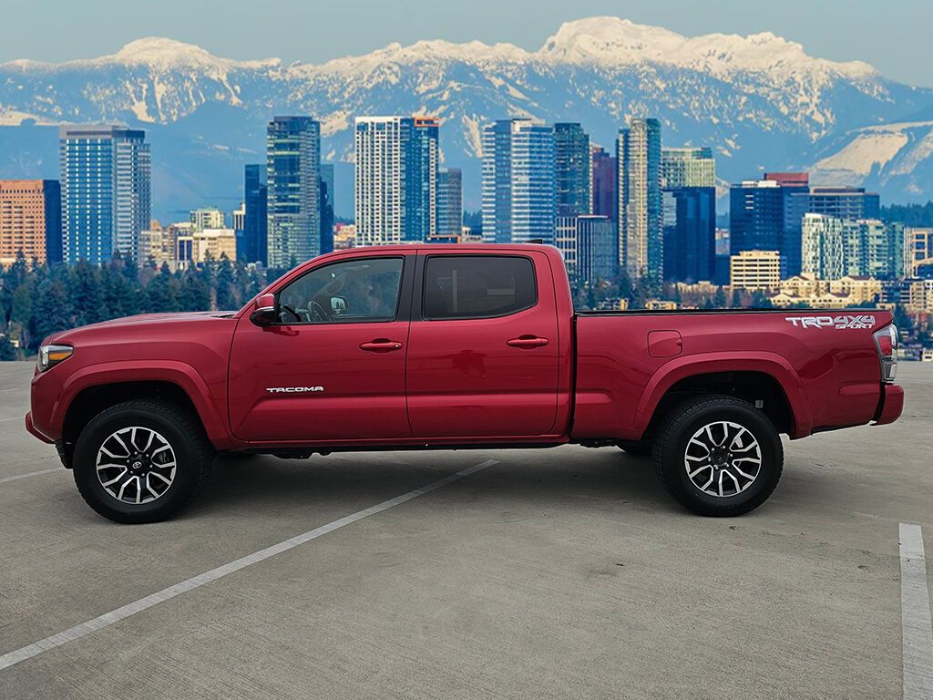 2022 Toyota Tacoma TRD Sport photo 4