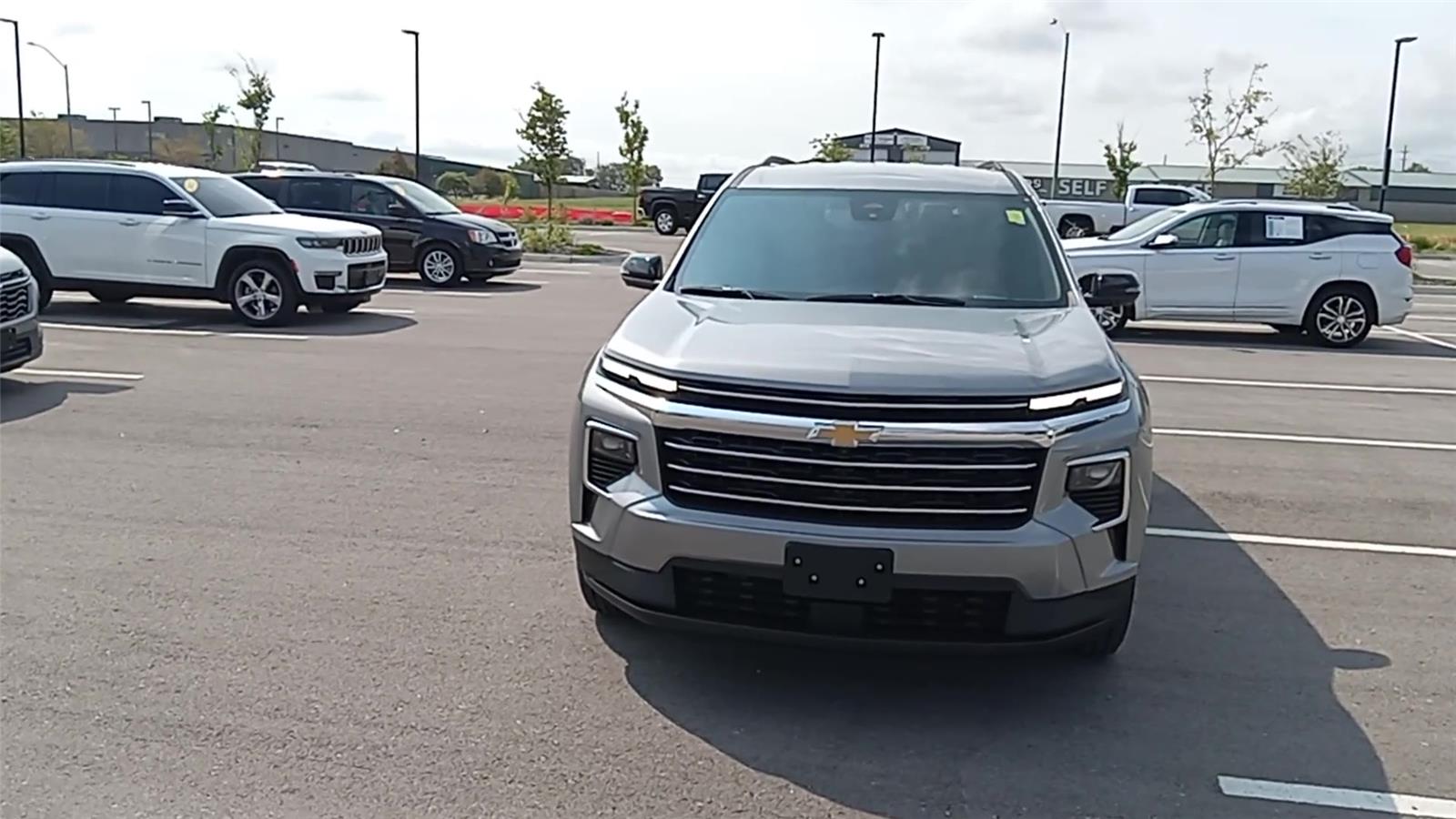 2026 Chevrolet Traverse photo 2