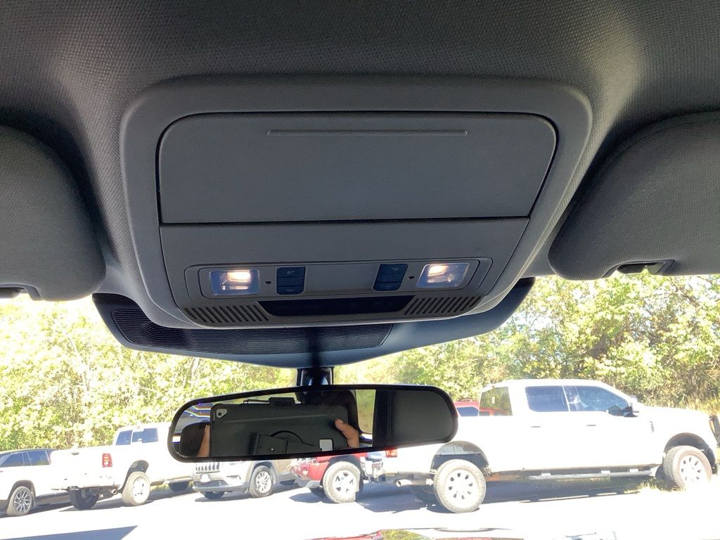 2024 Ford Explorer XLT photo 20