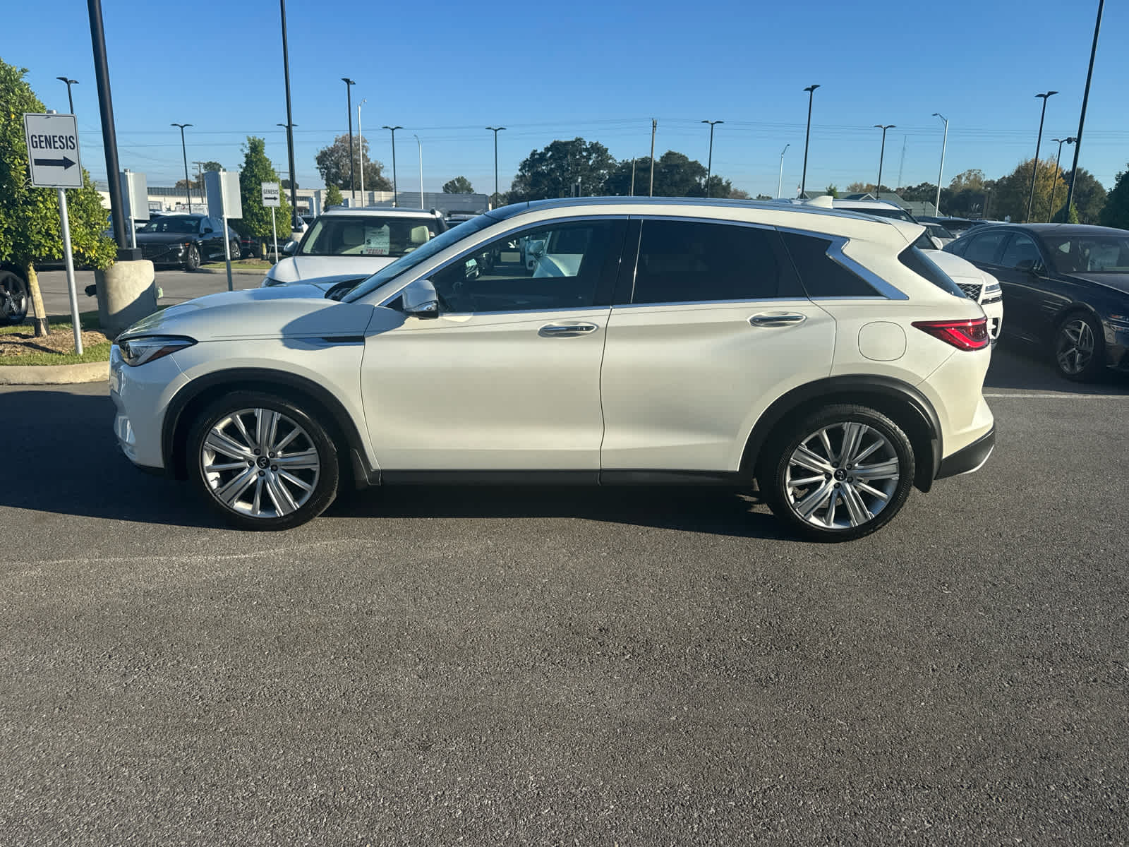 2021 Infiniti QX50 Sensory photo 3