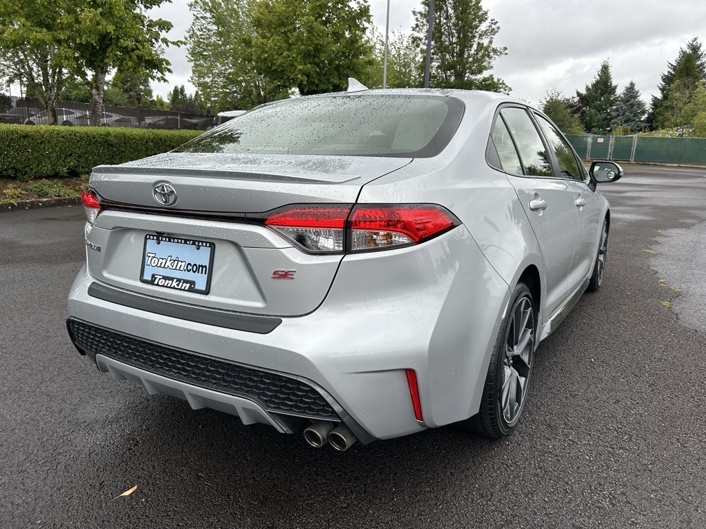 2022 Toyota Corolla SE photo 5