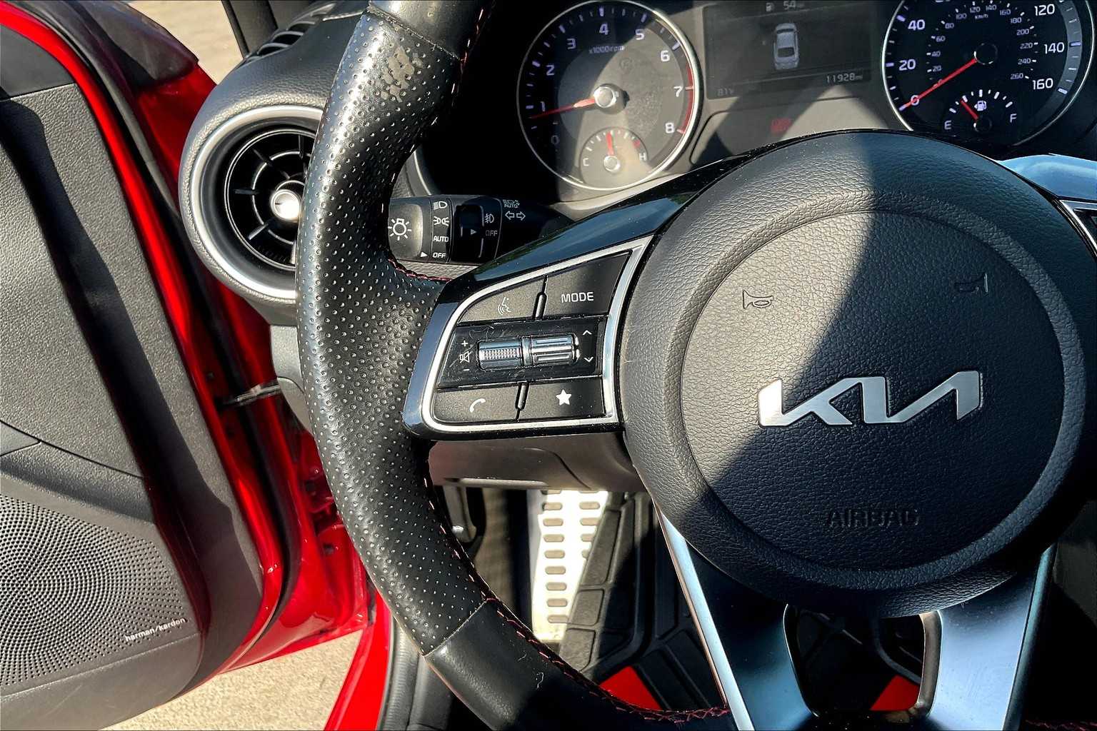 2023 Kia Forte GT photo 21