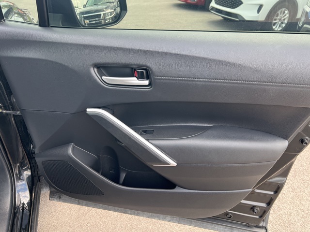 2022 Toyota Corolla Cross XLE photo 15