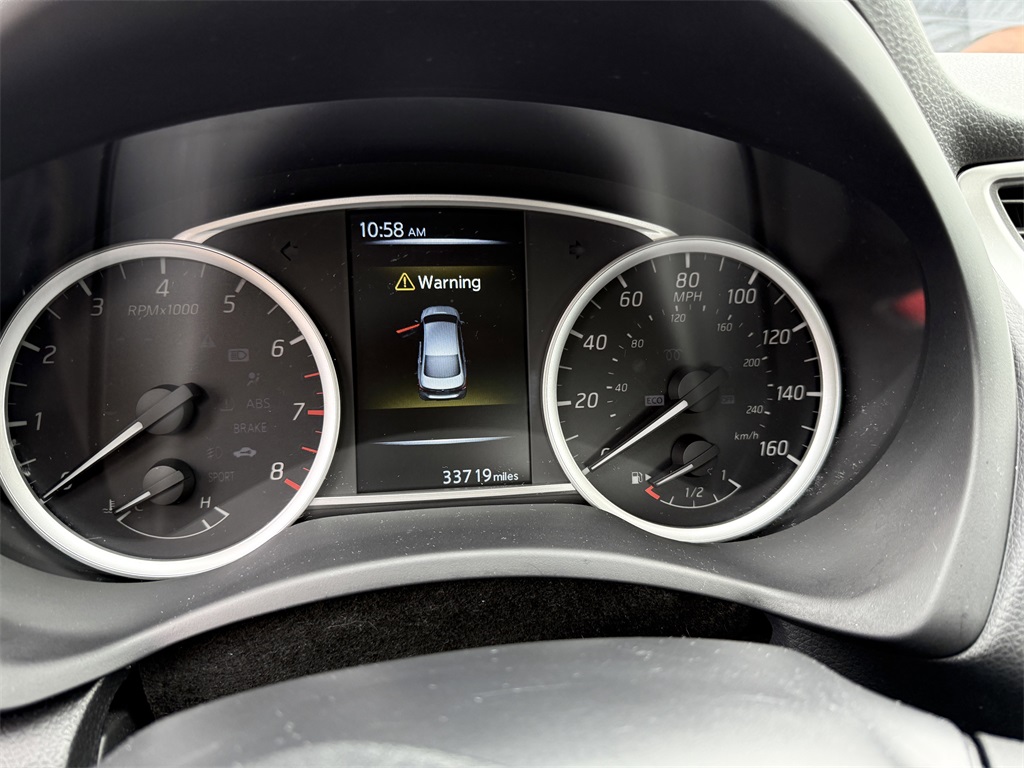 2017 Nissan Sentra SV photo 3
