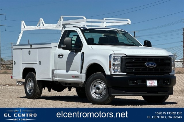 2025 Ford F-250 Super Duty XL's photo