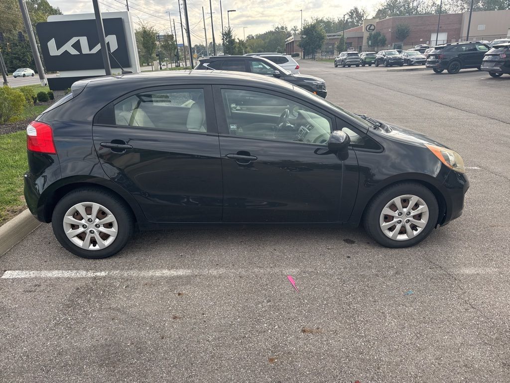 2013 Kia Rio 5-Door LX