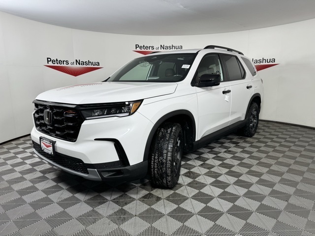 2025 Honda Pilot TrailSport photo 3