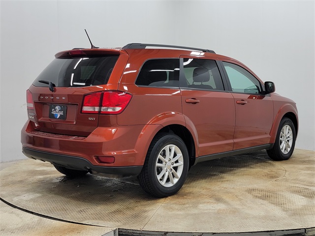 2013 Dodge Journey SXT photo 2