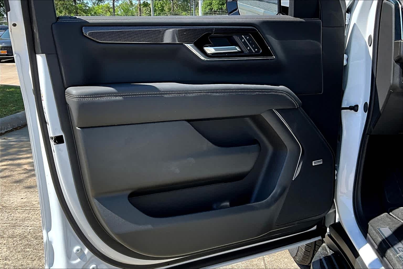2025 Gmc Yukon photo 16