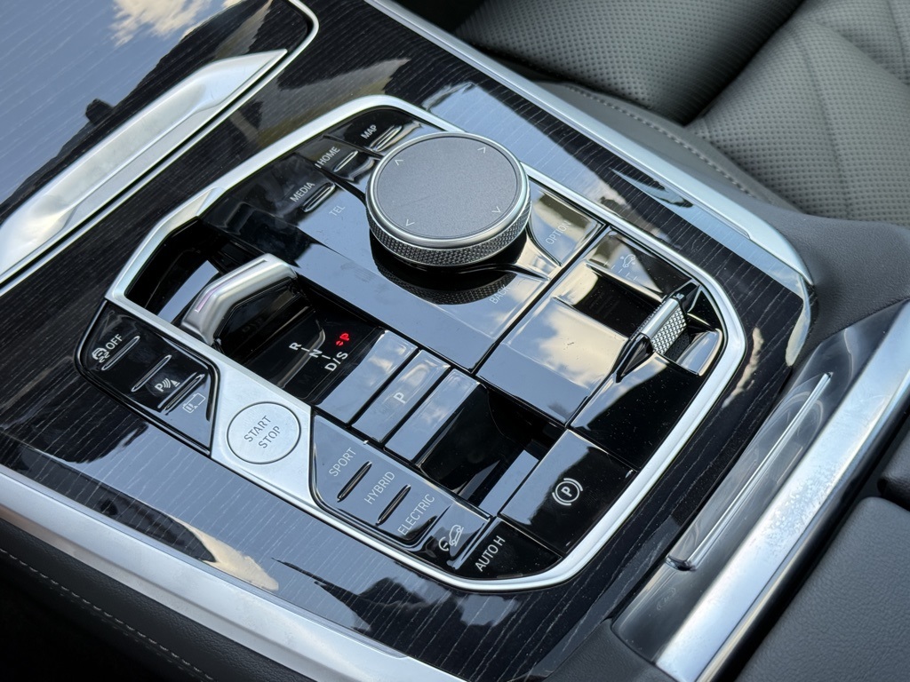 2026 Bmw X5 xDrive50e photo 10