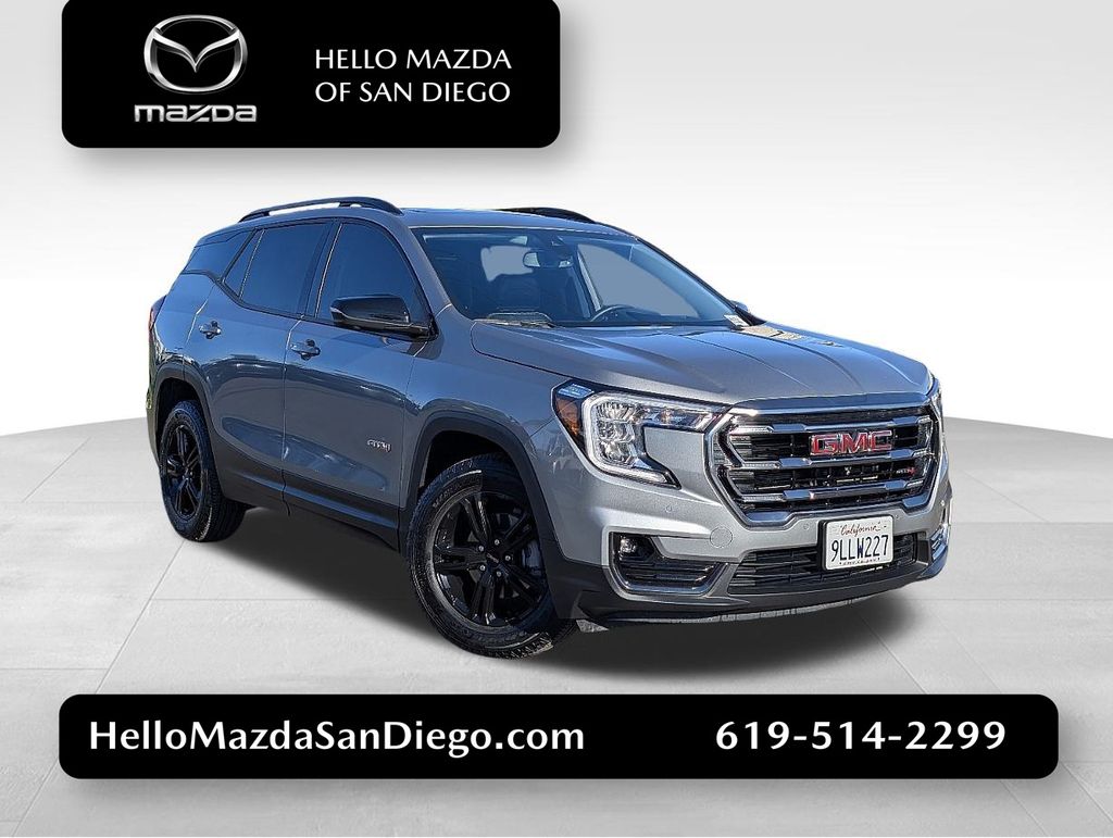 2024 GMC Terrain AT4's photo
