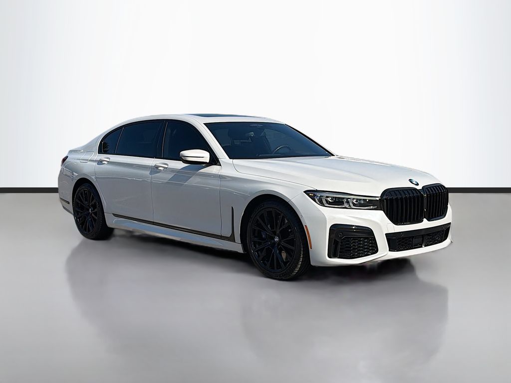 2022 BMW 7 Series 750i's photo