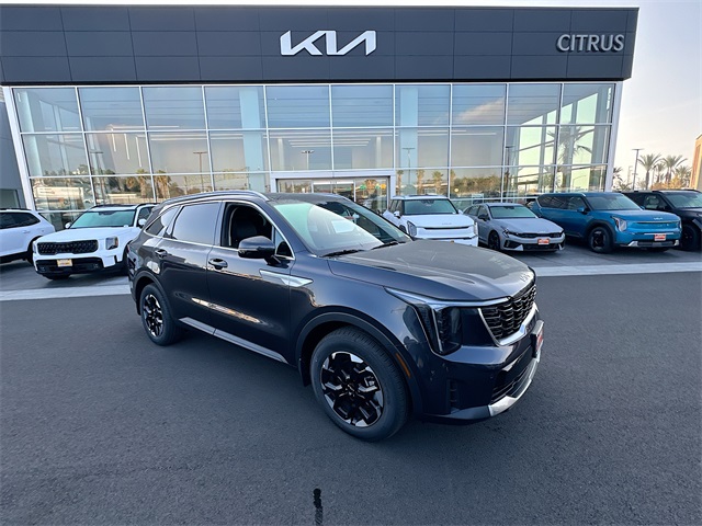 2026 Kia Sorento S's photo
