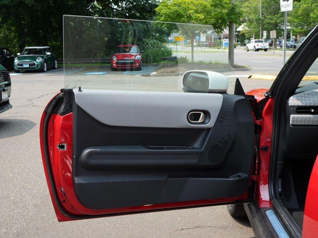 2025 Mini Cooper 2 Door Hardtop Signature photo 17