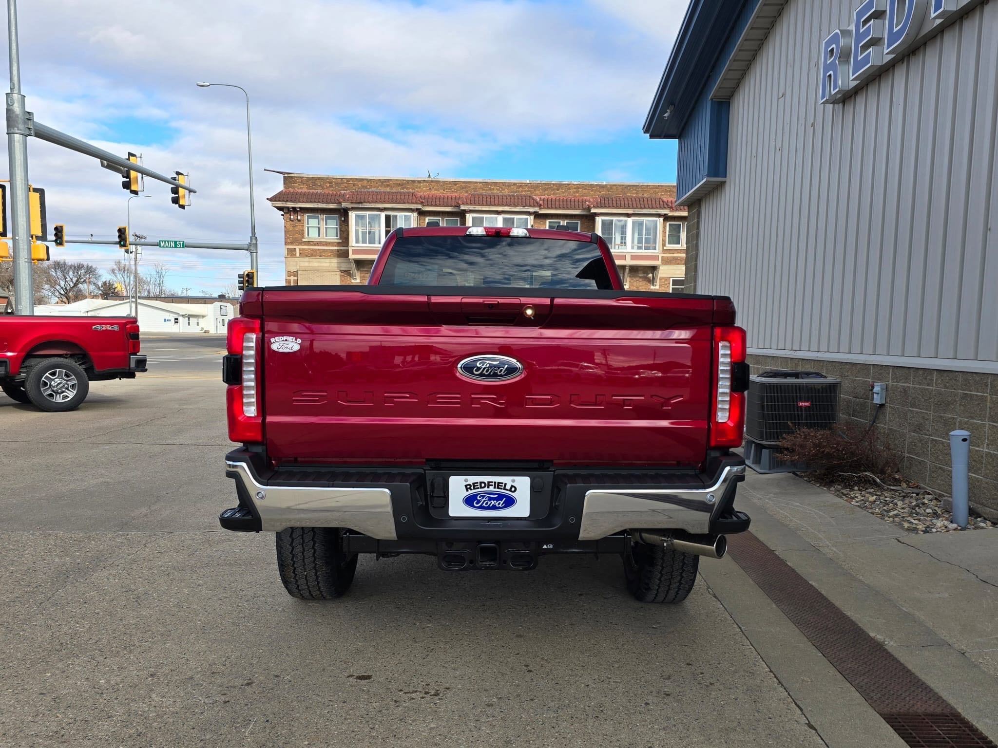 2025 Ford F-350 Lariat photo 3