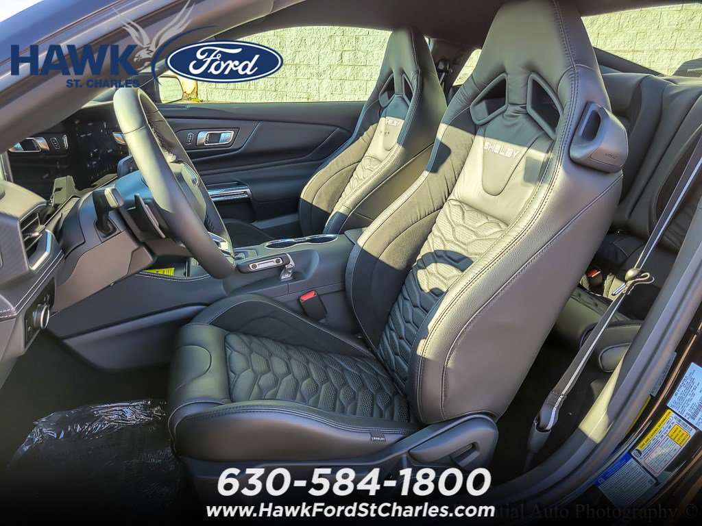 2025 FORD MUSTANG - Image 8