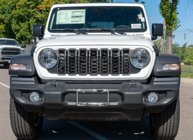 2025 Jeep Wrangler Sport S photo 3
