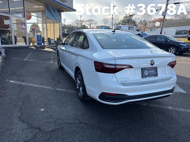 2023 Volkswagen Jetta SE's photo