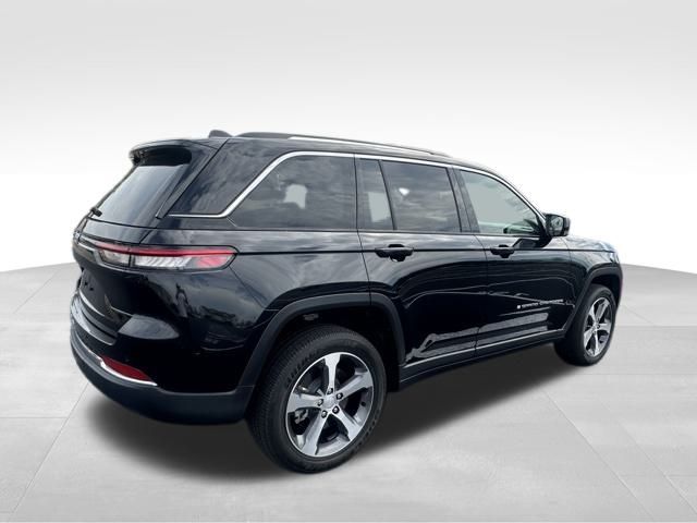 2023 Jeep Cherokee 4xe photo 4