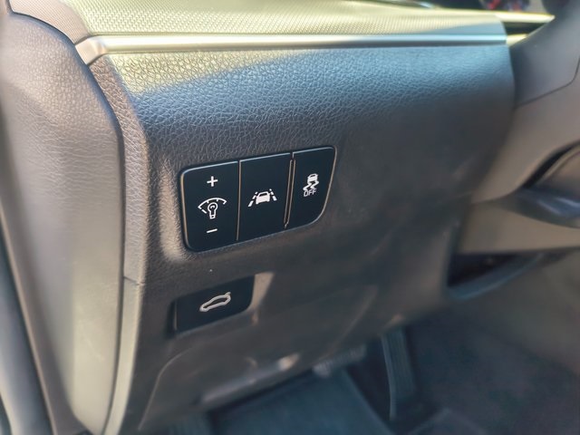 2022 Kia K5 GT-Line photo 8
