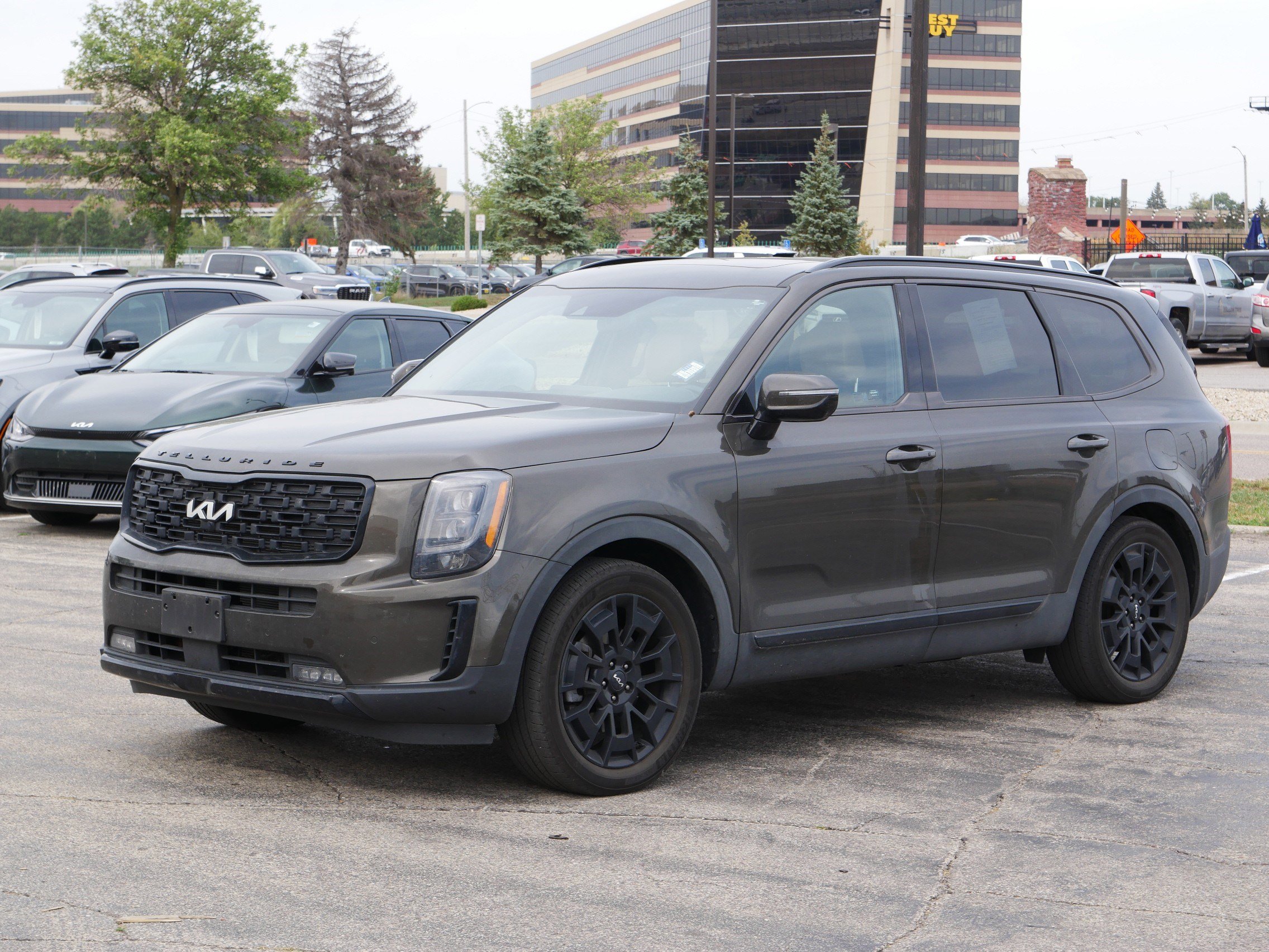 2022 Kia Telluride SX photo 2