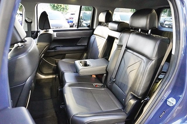 Used 2025 Blue Hyundai SEL image 16