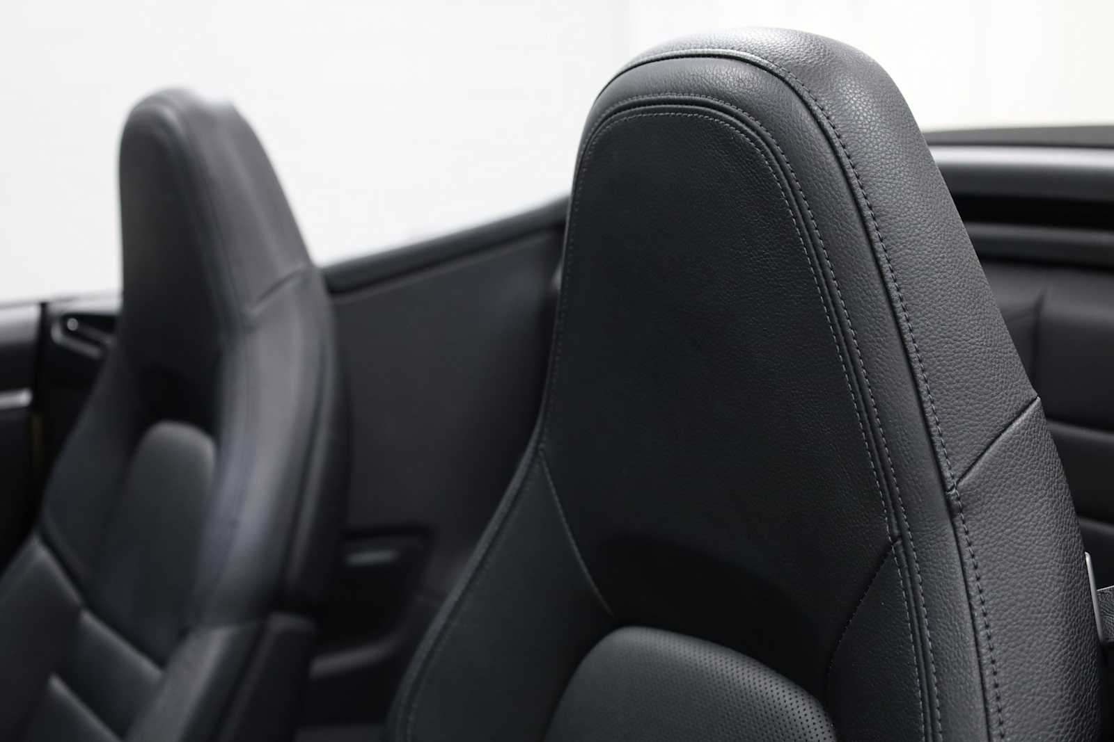 2022 Porsche 911 Cabriolet photo 17