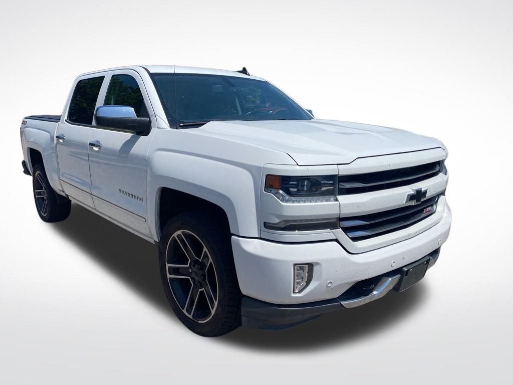 2018 Chevrolet Silverado 1500 LTZ photo 2