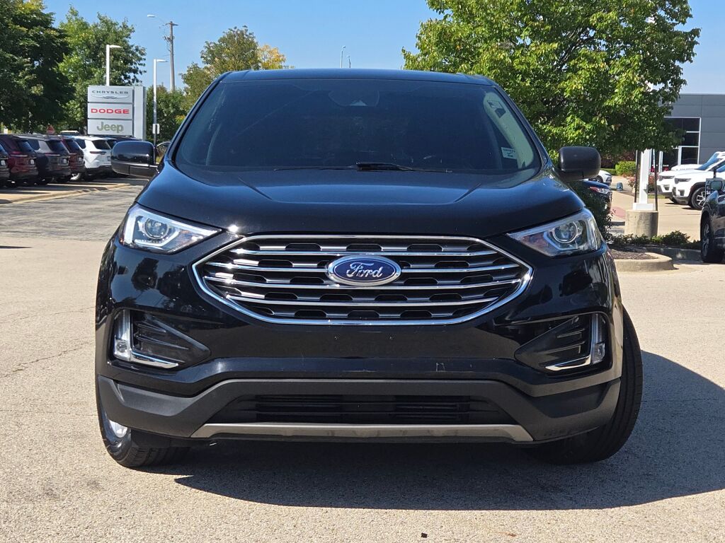 2021 Ford Edge SEL photo 4