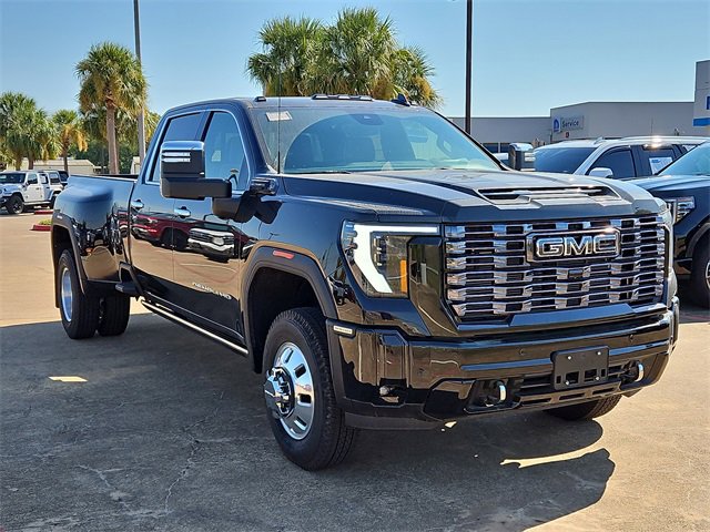 2025 GMC Sierra 3500HD Denali Ultimate's photo