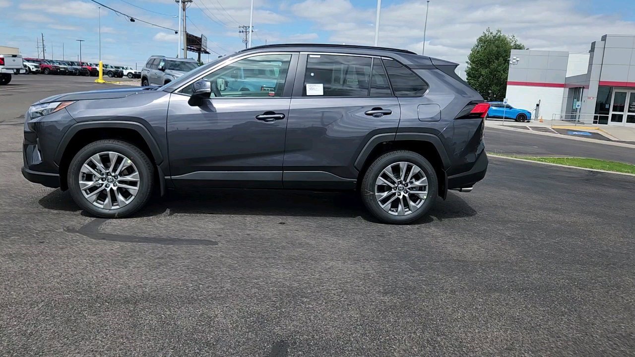 2025 Toyota RAV4 XLE Premium photo 2