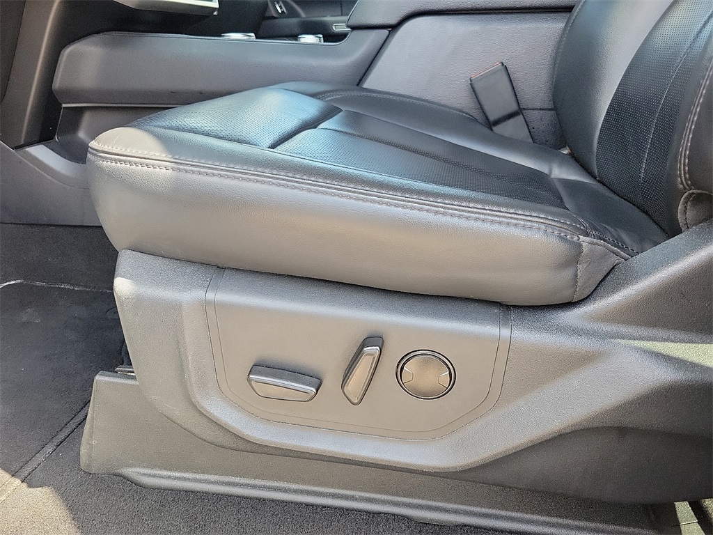 2024 Ford Expedition XLT photo 11