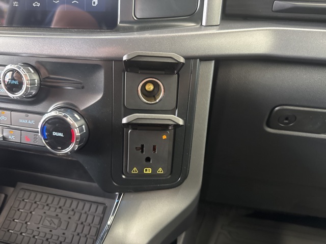 2025 Ford F-150 XLT photo 33