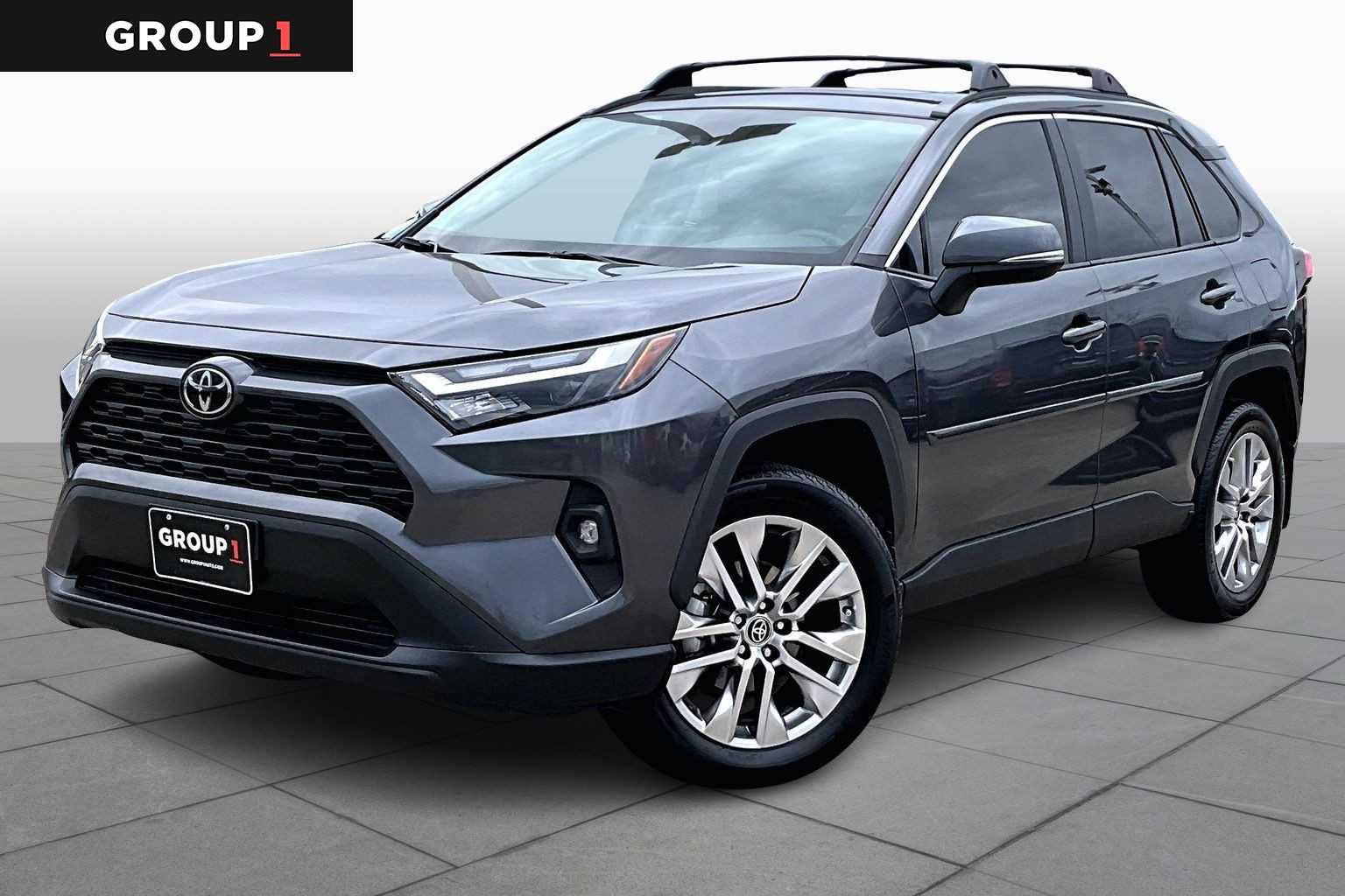 2025 Toyota RAV4 XLE Premium's photo