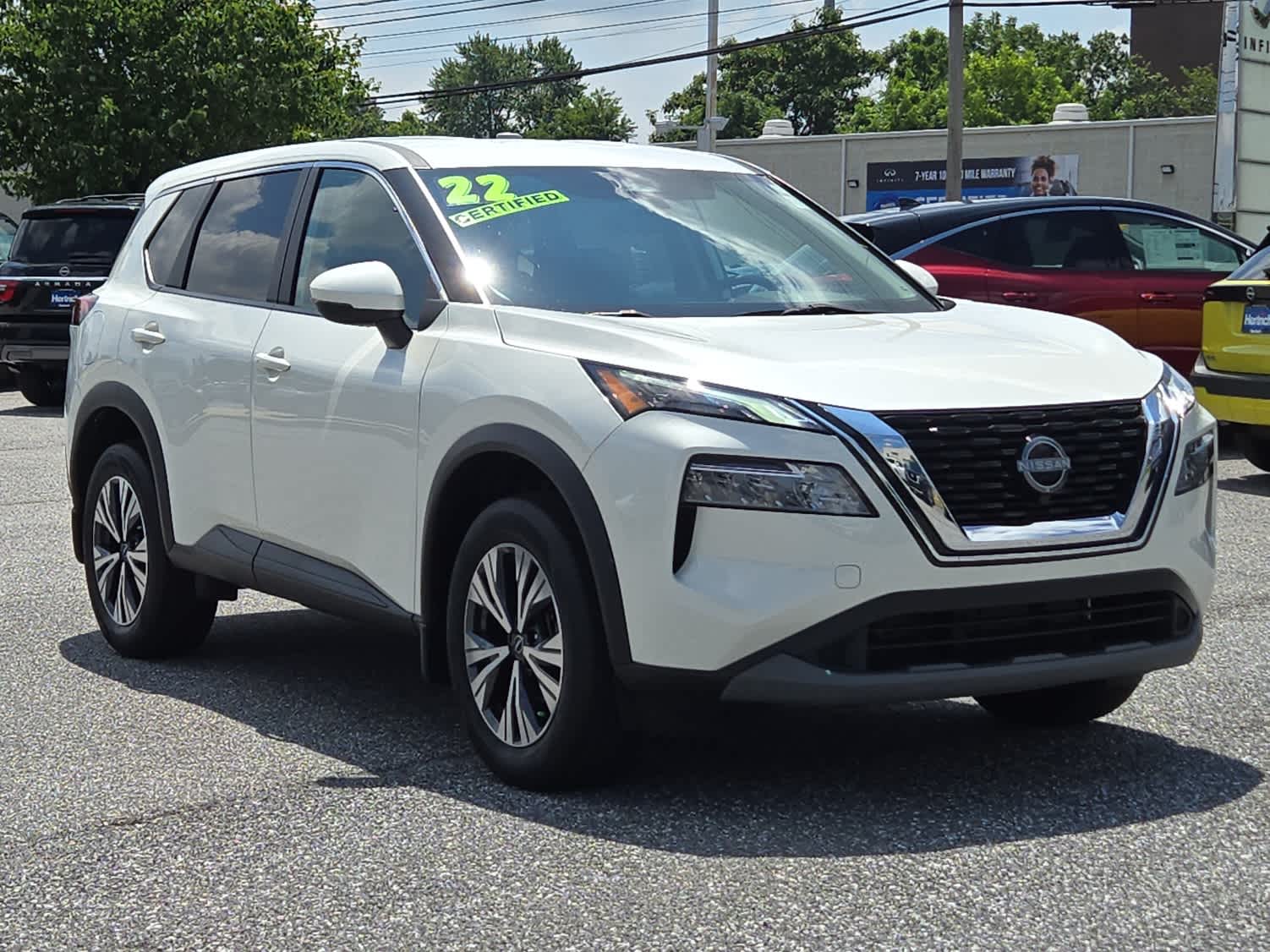 2022 Nissan Rogue SV AWD photo 2