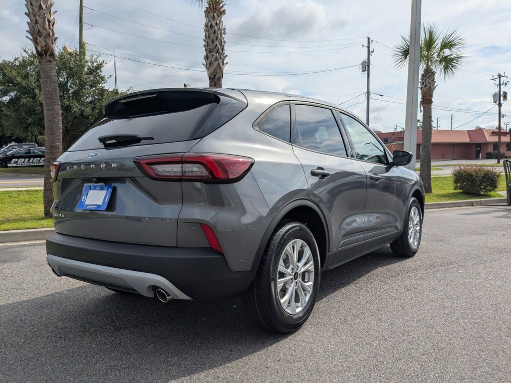 2025 Ford Escape Active photo 4