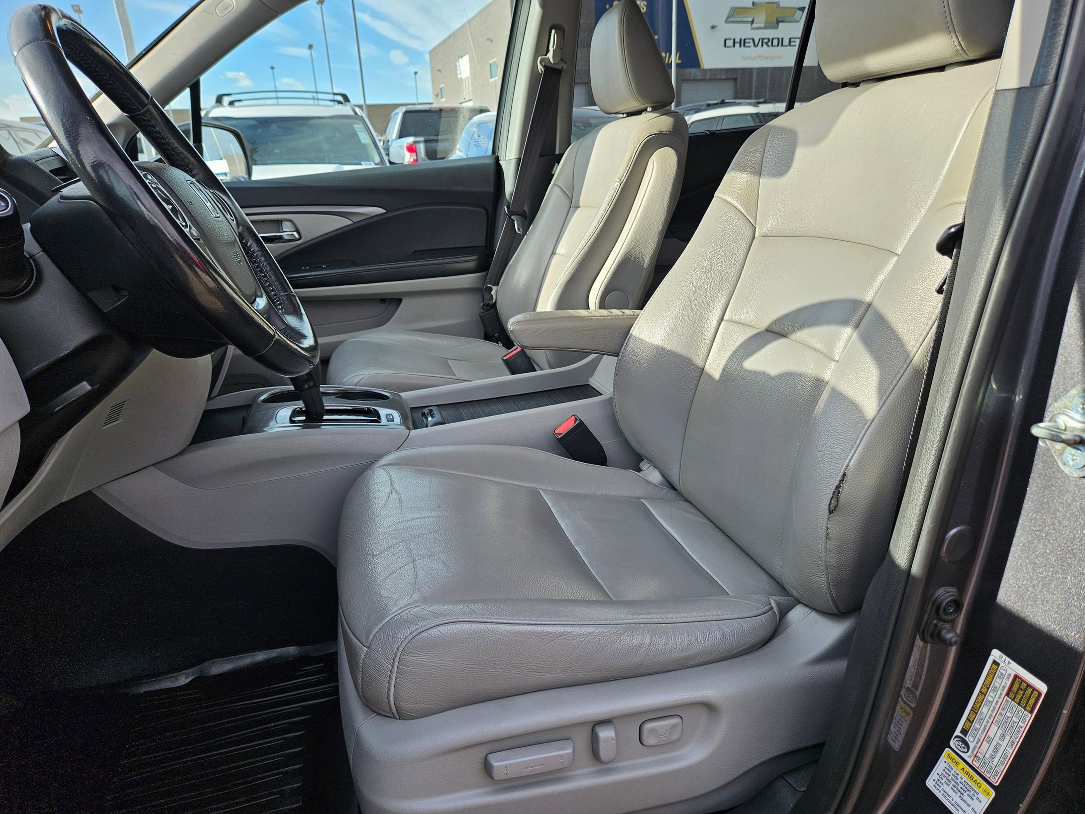 2016 Honda Pilot EX-L photo 13