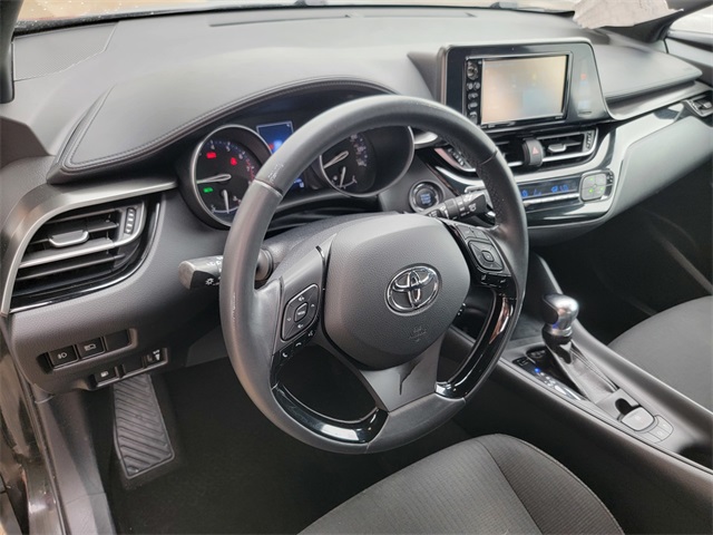 2018 Toyota C-HR XLE photo 9