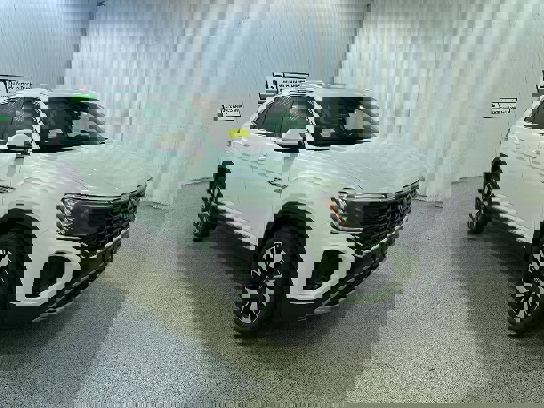 2026 Volkswagen Atlas Cross Sport SEL's photo