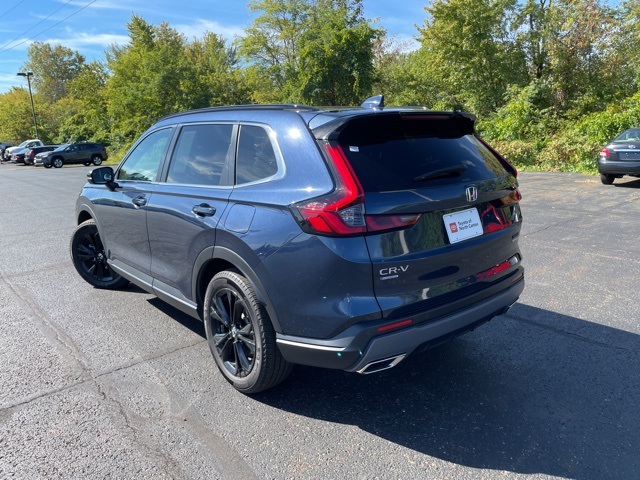 2023 Honda CR-V Hybrid Sport Touring photo 3