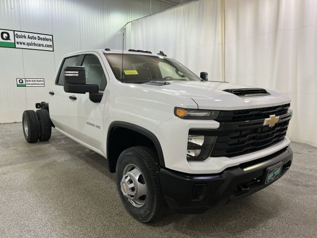 2025 Chevrolet Silverado 3500 HD Chassis Cab Work Truck