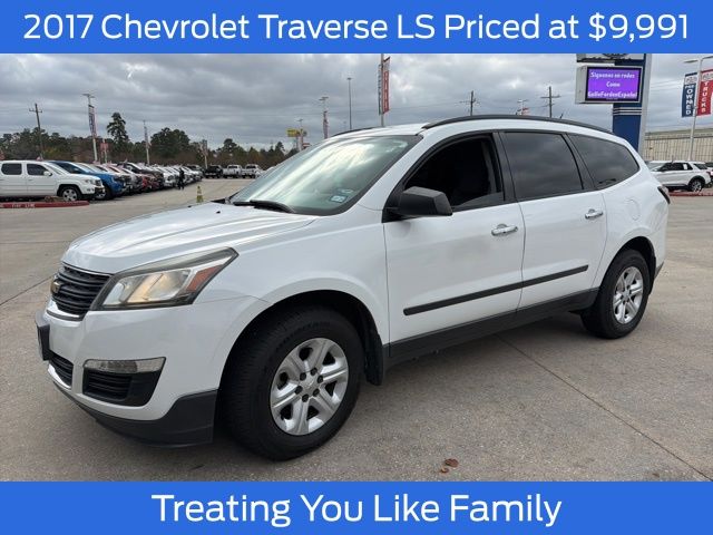 2017 Chevrolet Traverse LS's photo