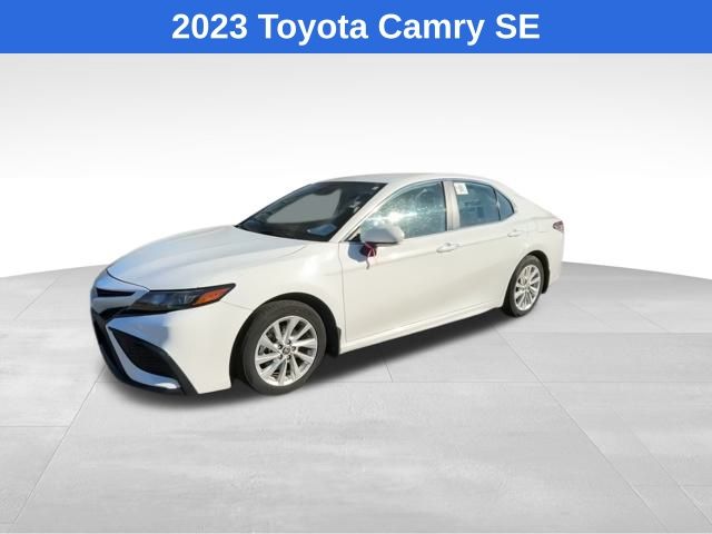 2023 Toyota Camry SE photo 4