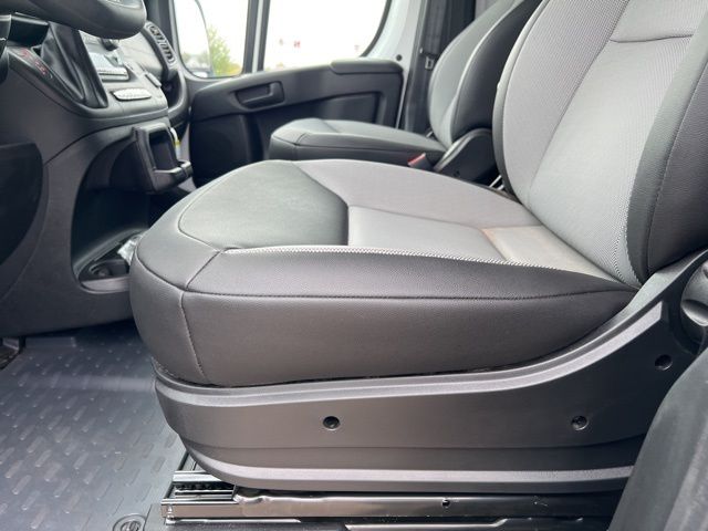 2025 Ram ProMaster 1500 photo 5