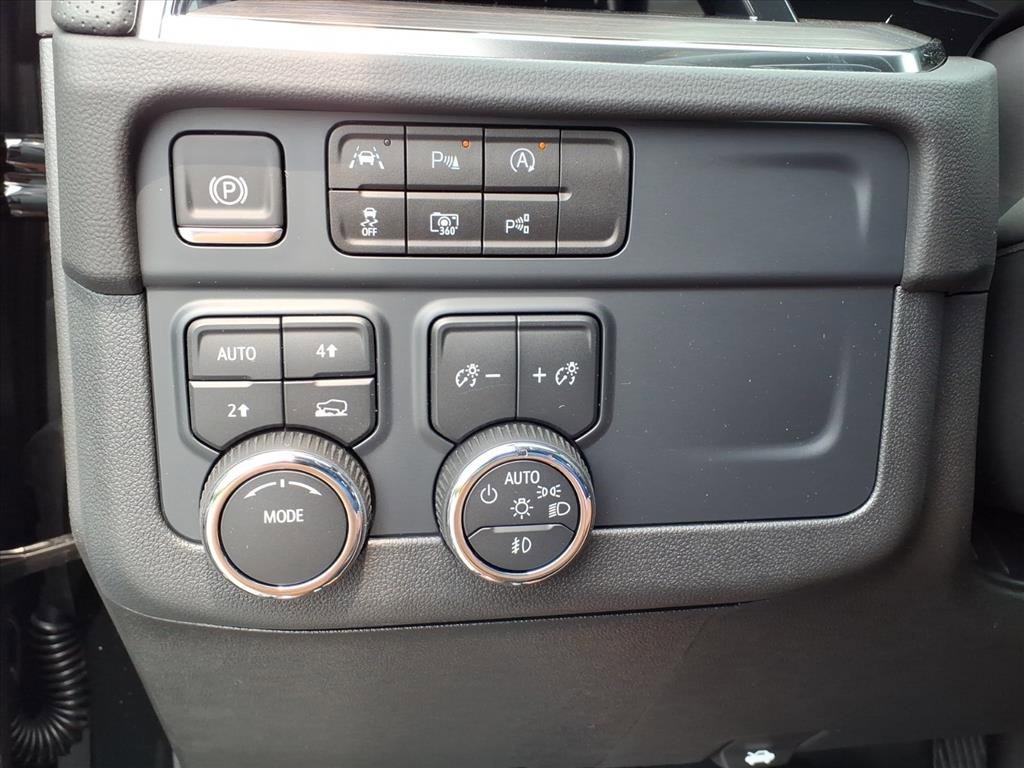 2025 Chevrolet Tahoe Premier photo 9