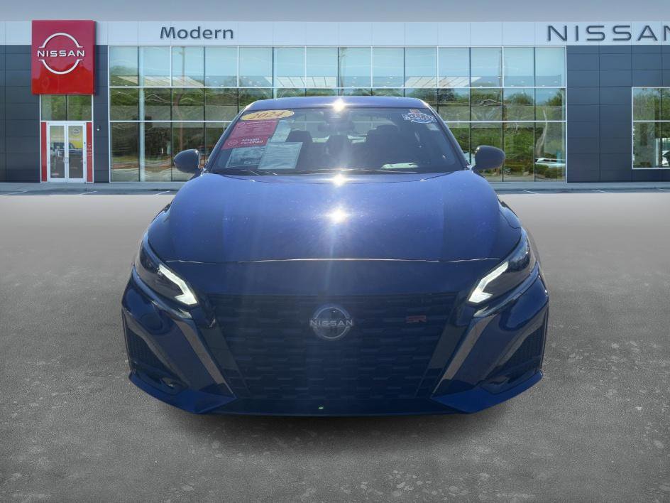 2024 Nissan Altima 2.5 SR photo 2