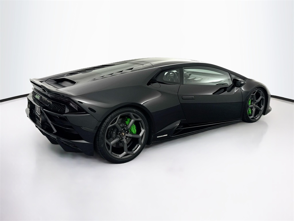 2020 Lamborghini Huracan Evo Base photo 5