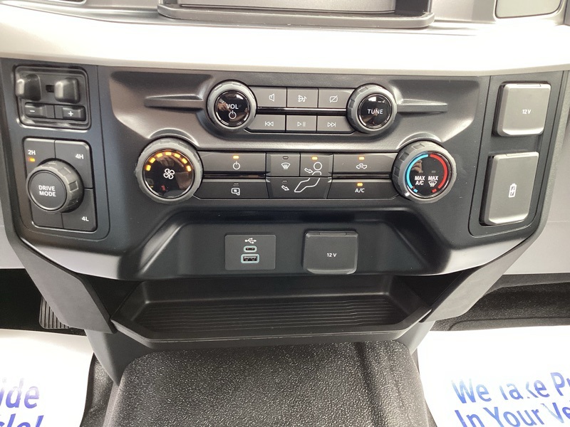 2024 Ford F-350 photo 21
