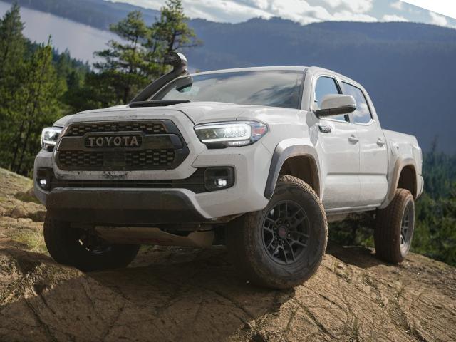 2022 Toyota Tacoma SR's photo